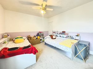 SYDNEY STREET- click for photo gallery